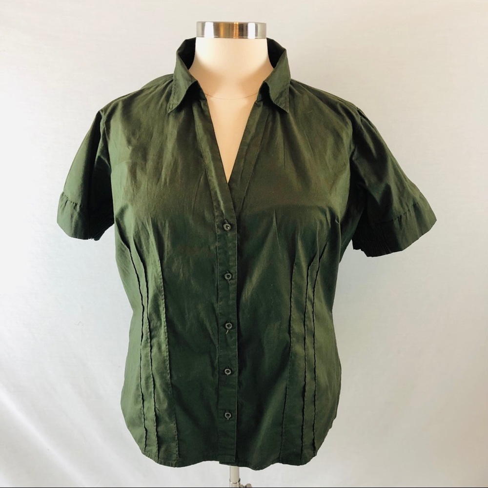 Metro Wear Plus Dark Green Short Sleeve Button Up Shirt Size 24